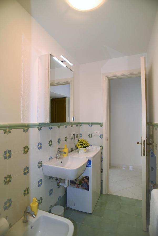 Casa Vacanza "Nonna Matilde" A Meta Di Sorrento, 600Mt Dal Mare, Casa Per 4 Exterior photo